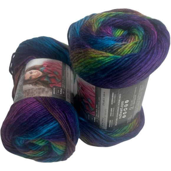 1 up to 16 Redheart Unforgettable  Gossamer medium weight 270 yards each - Picture 4 of 11